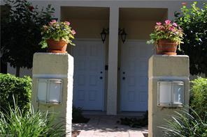 Building Photo - 5818 Glencove Dr
