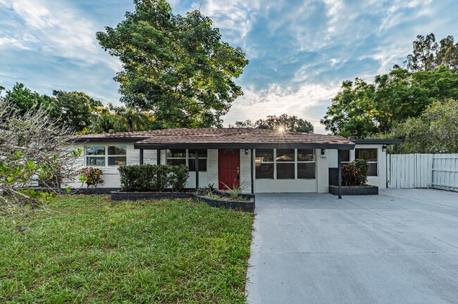 Foto del edificio - 3409 Corey Rd
