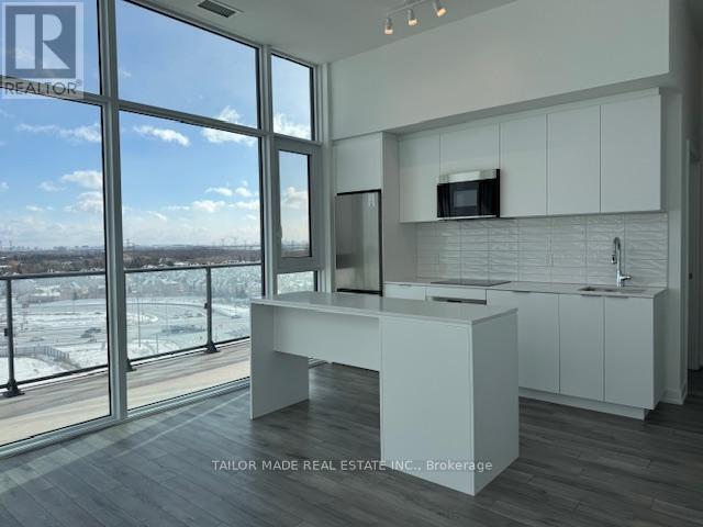 Building Photo - 15 Skyridge Dr