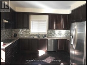 Building Photo - 3052 Max Khan Blvd