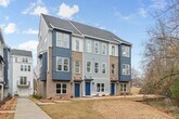 Foto principal - Charming Brand New 3BR Townhome in Uptown ...