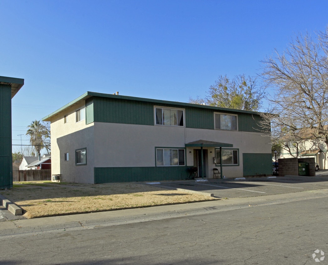 Dewey Gardens Apartments - Azul Apartments