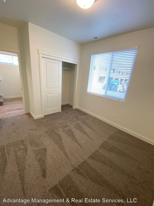 Building Photo - 4 br, 3 bath House - 531 S 1080 W