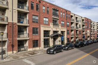 Building Photo - The Metro Apartments