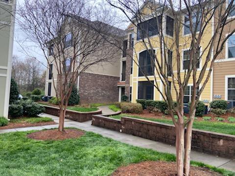 Building Photo - C1 3 bed, 2 bath