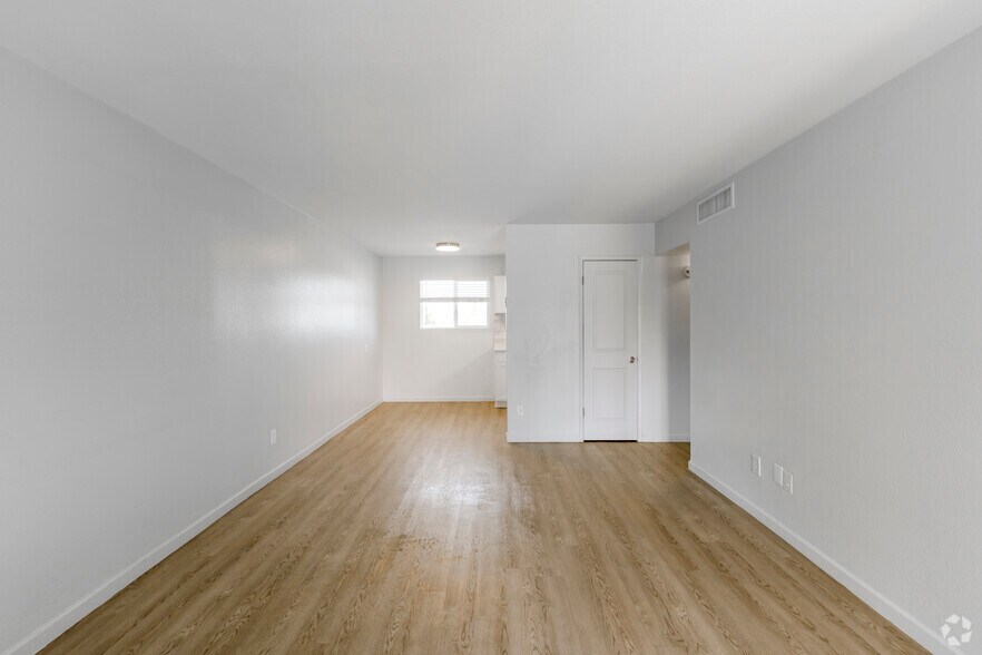 Darwin Apartments - 2930 N 35th St Phoenix, AZ 85018 | Apartments.com