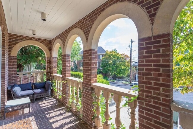 Photo - 4611 Charleston Terrace NW House