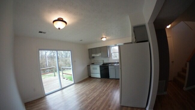 Foto del edificio - 217 Creekside Ct