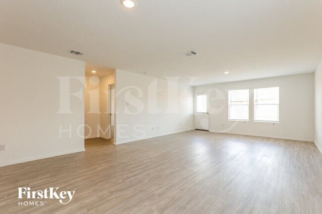 Foto del edificio - 10627 Erinita Way