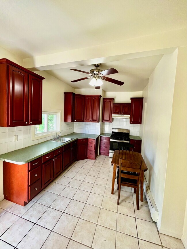 Foto del edificio - 500 N Division St