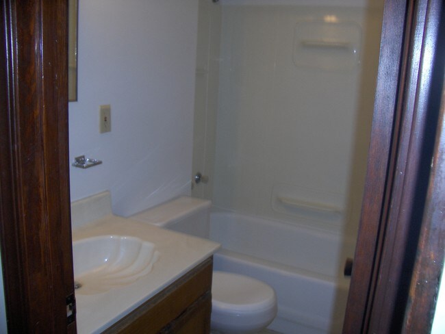 Building Photo - 532 Riddle Rd