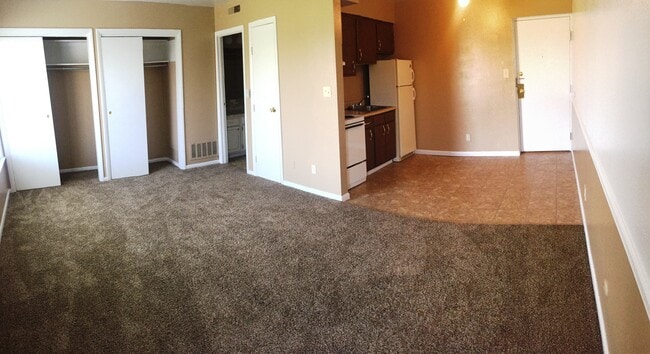 Building Photo - Highland Park Apartments