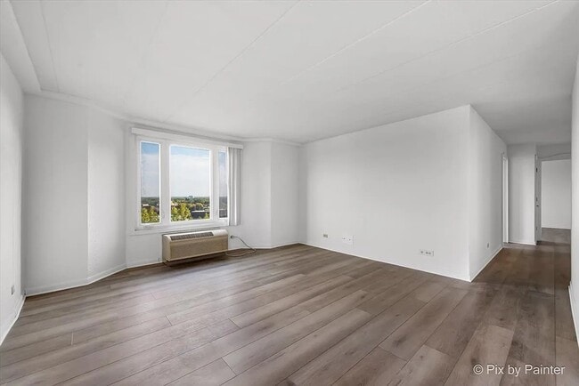 Foto del edificio - 1 One Renaissance Pl