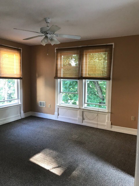 Foto principal - 34 Bain Ave