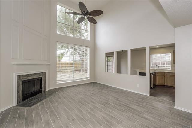 Foto del edificio - 2732 Country Creek Ln