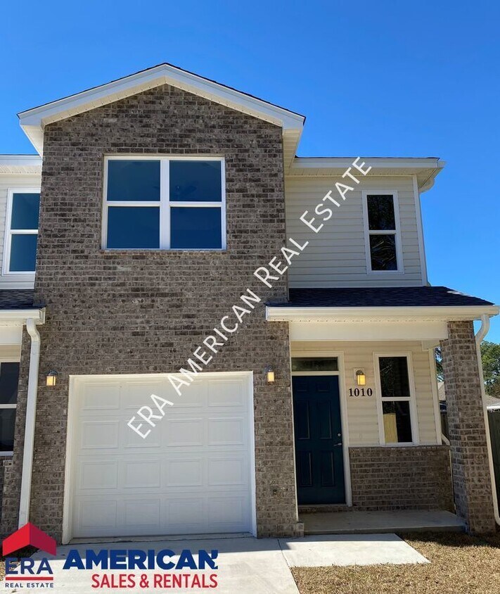Primary Photo - 1006 Grace Ln