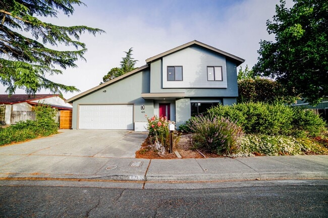 Foto del edificio - Newly Updated Two Story Home!