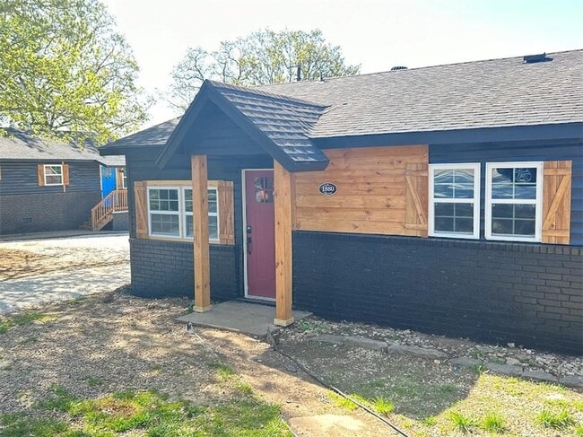 Building Photo - 1880 Kaywood Ln