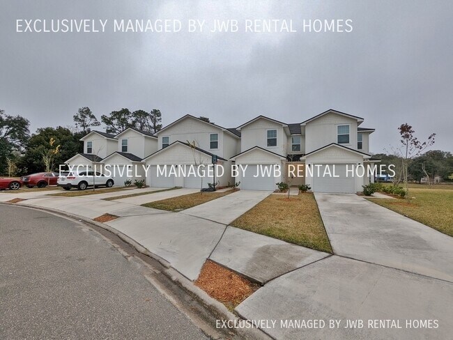 Foto del edificio - 6793 Lake Mist Ln