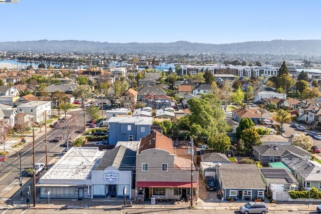 Foto del edificio - 1707 Lincoln Ave