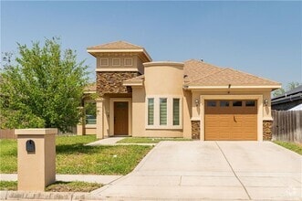 Building Photo - 2912 Fuerte Ave