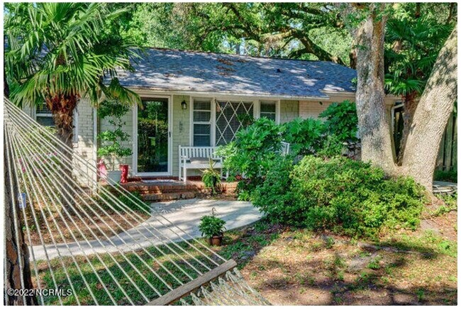 Foto del edificio - 5501 Andover Rd