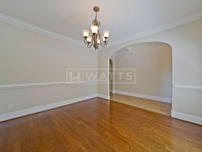 Foto del edificio - Spectacular 4 Bed 3.5 Bath with Large Yard - next to Mt. Laurel at Shoal Creek