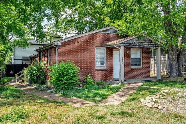 Building Photo - 4 Bed 2 Bath Home | Sylvan Park