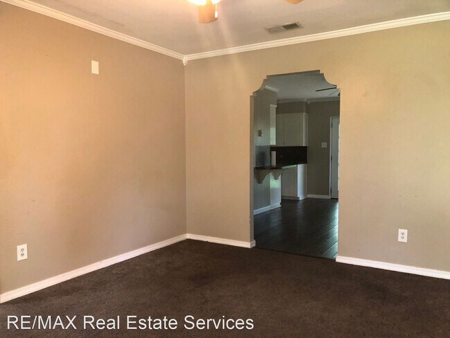 Building Photo - 3 br, 2 bath House - 8758 South Emerald Loop