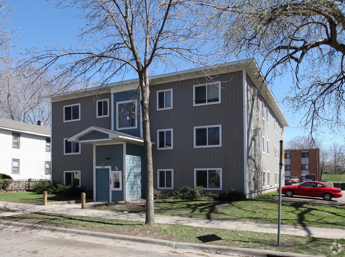 735 Tyler St NE, Minneapolis, MN 55413 Apartments in Minneapolis, MN