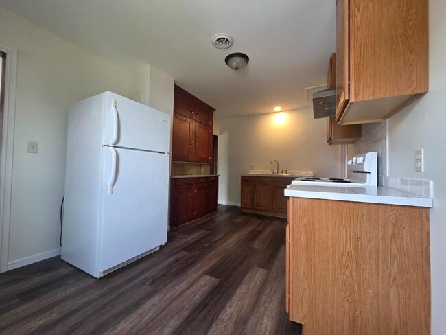 Building Photo - 152 8th St NW