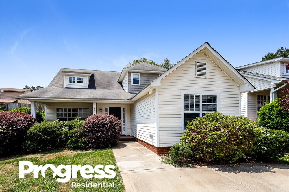 1036 Crestdale Crossing Dr, Matthews, NC 28105 House Rental in Matthews, NC