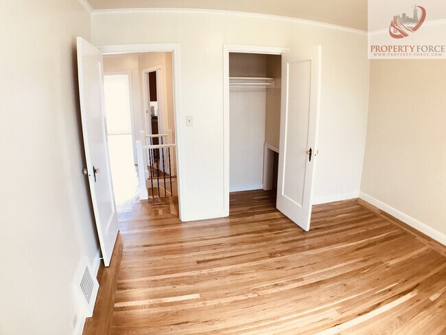 Foto del edificio - 262 Ramsell St