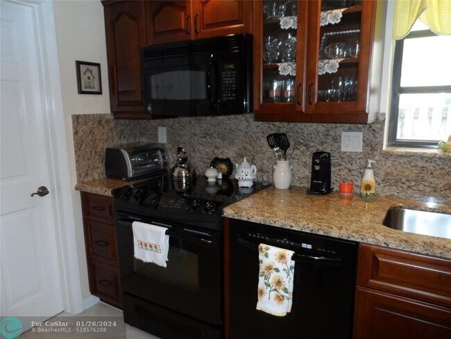 Foto del edificio - 11541 NW 23rd St
