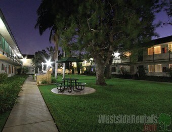 Foto principal - 861 Glencliff St