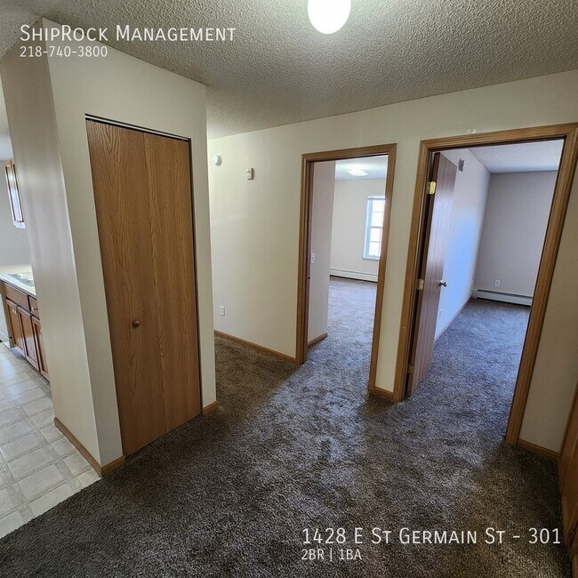 Foto del edificio - 1428 E St Germain St