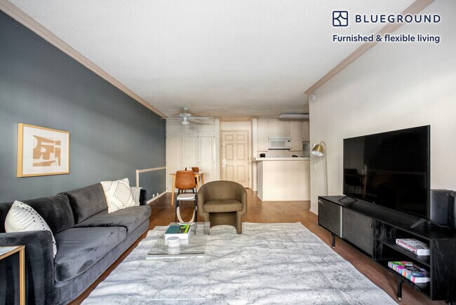 Building Photo - 4049 Via Marina