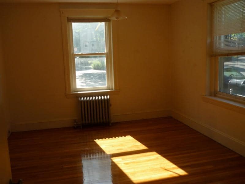 Primary Photo - 233 Freeman St