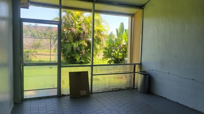 Foto del edificio - 9520 W Daffodil Ln
