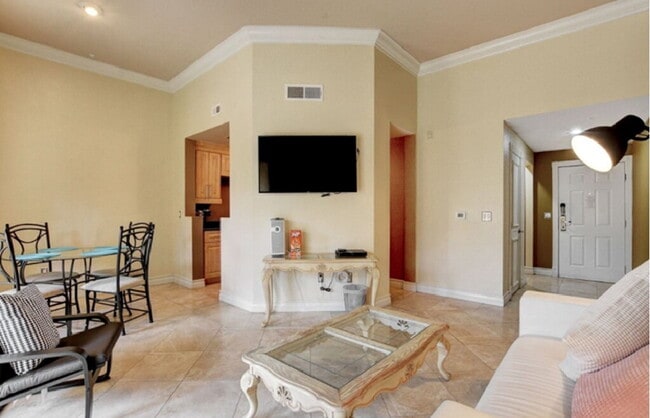 Foto del edificio - Luxury 1-Bedroom Rental in Guard-Gated Meridian – Walk to the Strip!