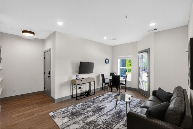 Building Photo - 2450 Wickersham Ln