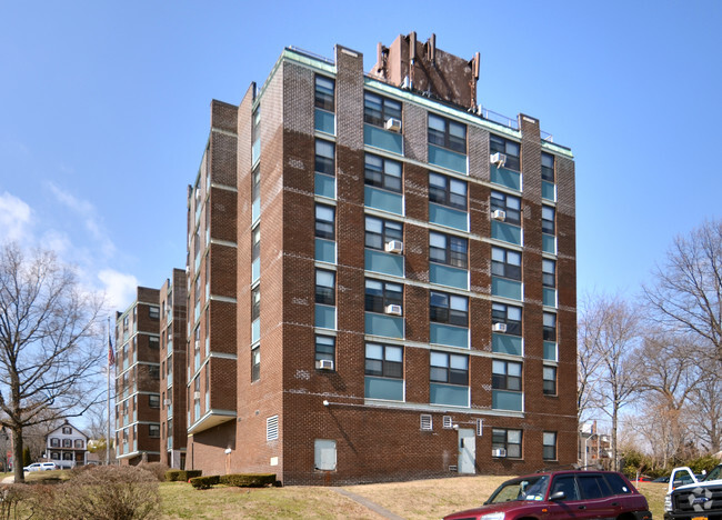 Building Photo - Brooksville Terrace
