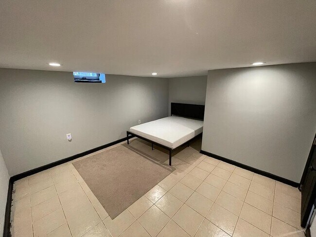 Dormitorio - 1144 S 22nd St