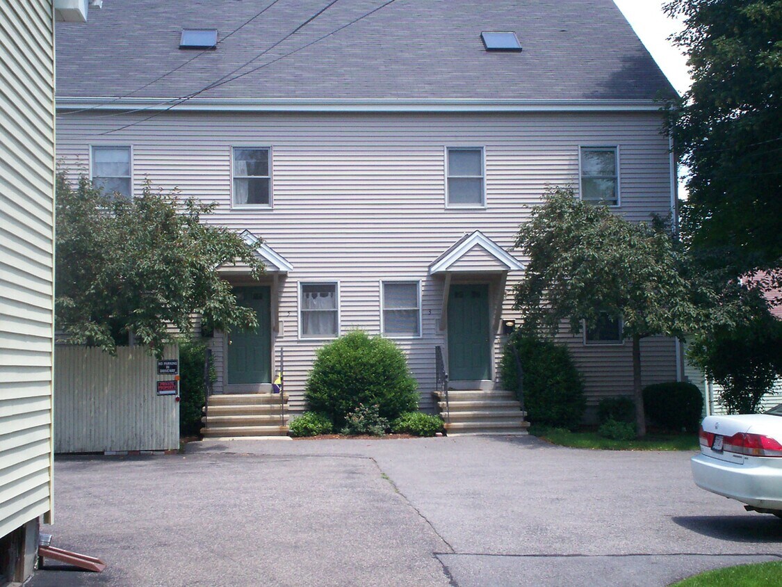 3 Gardner St, Newton, MA 02458 Townhome Rentals in Newton MA