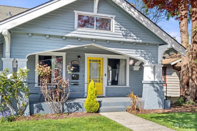 Building Photo - 4111 6th Ave