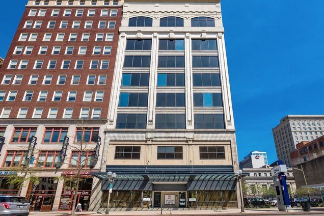 Street View - 106 N High St