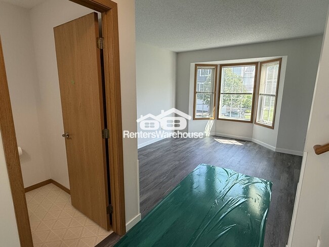 Building Photo - 15573 Flight Way