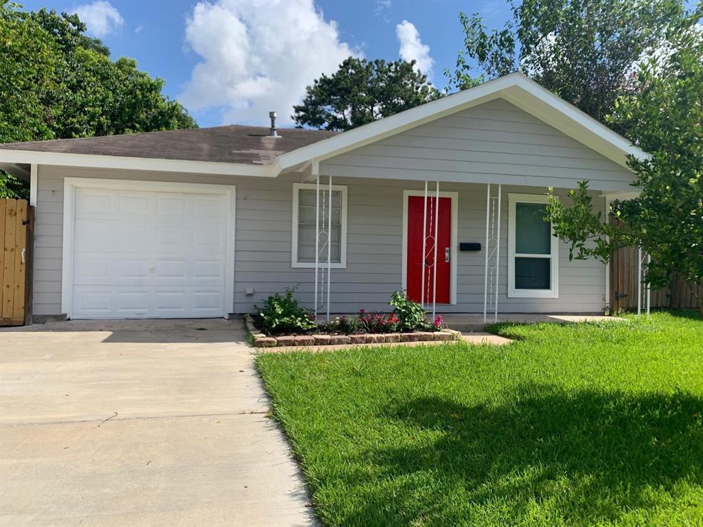 Foto principal - 2811 Marshall St