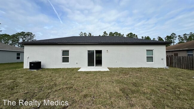 Building Photo - 3 br, 2 bath House - 688 Floyd St SE