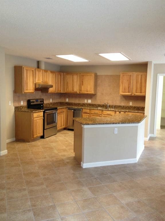 Building Photo - 1803 Marysol Trail